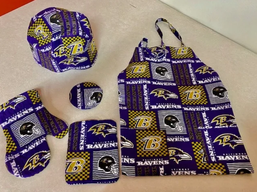 Ravens Theme - 5 Piece Apron Gift Set