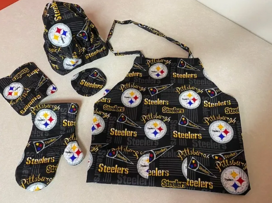 Steelers Theme - 5 Piece Apron Gift Set